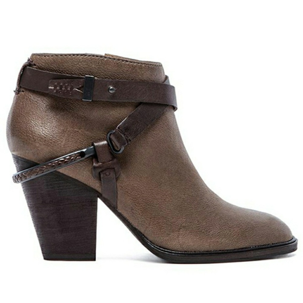 Dolce Vita Harlene Bootie in Olive